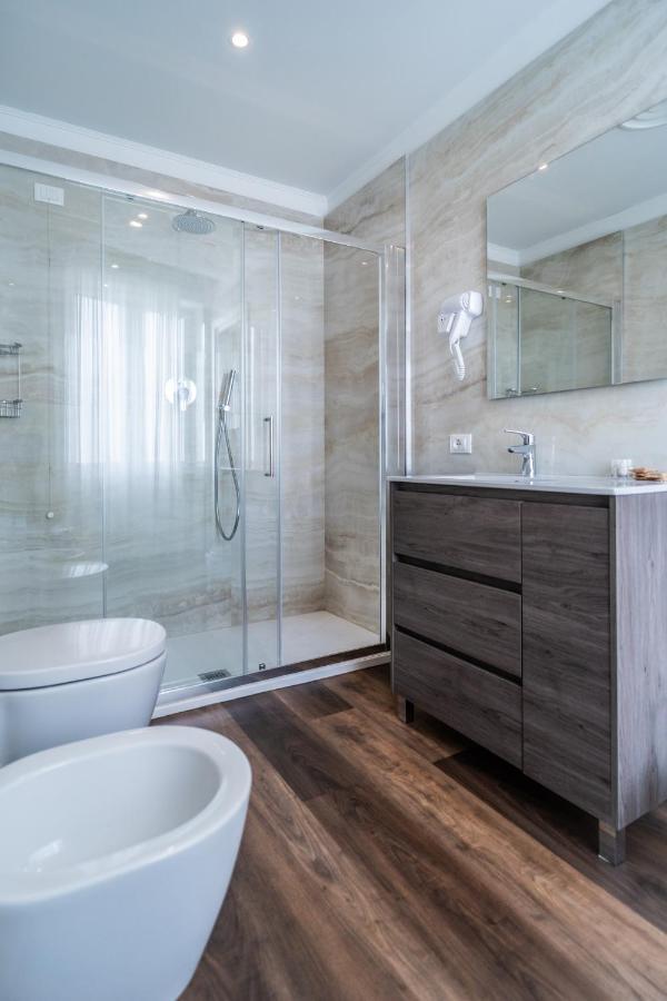 Hotel Globo Suite-Correnti Hotels Sanremo Esterno foto