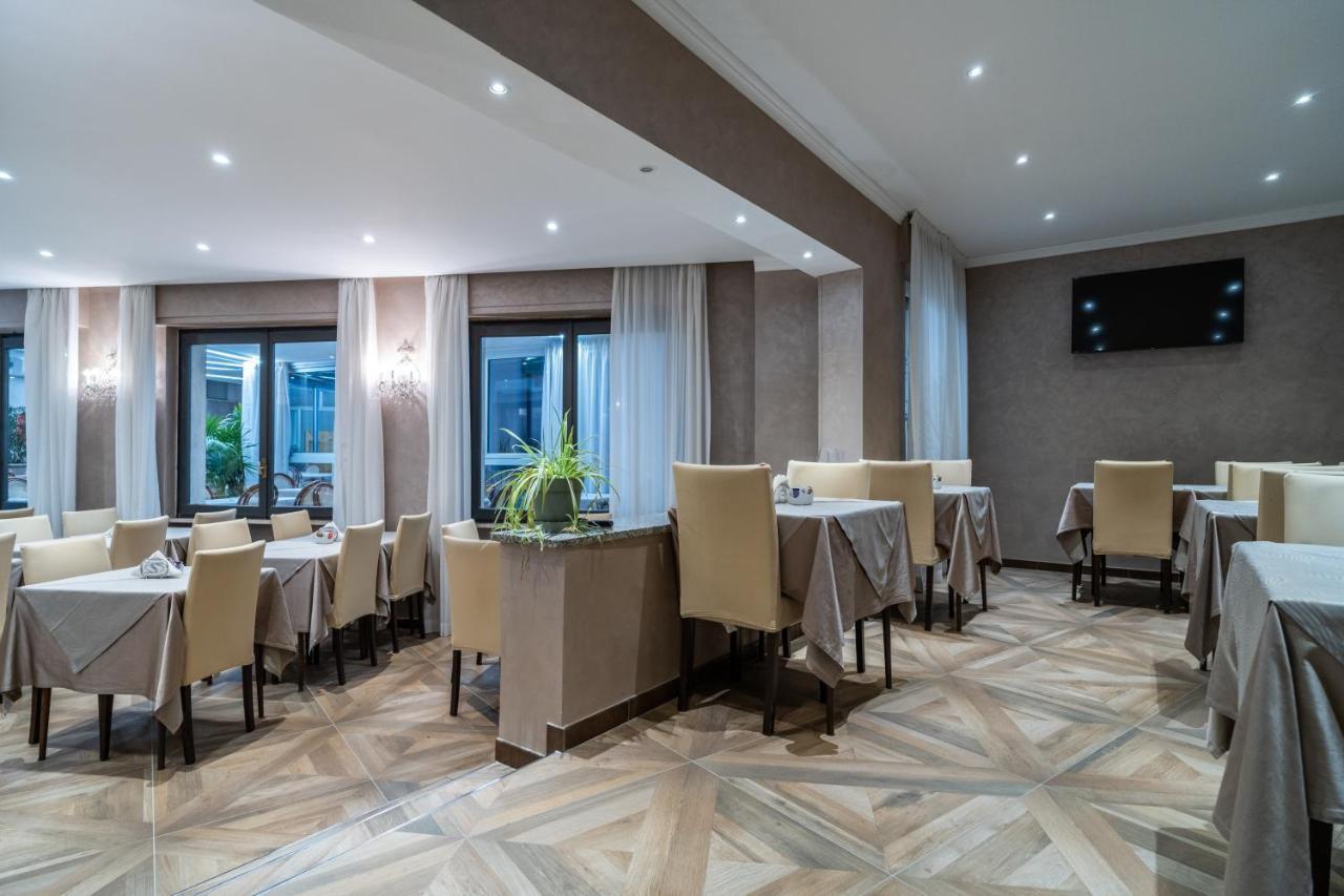 Hotel Globo Suite-Correnti Hotels Sanremo Esterno foto