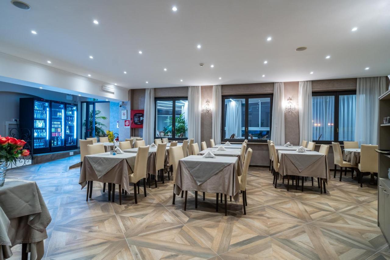 Hotel Globo Suite-Correnti Hotels Sanremo Esterno foto