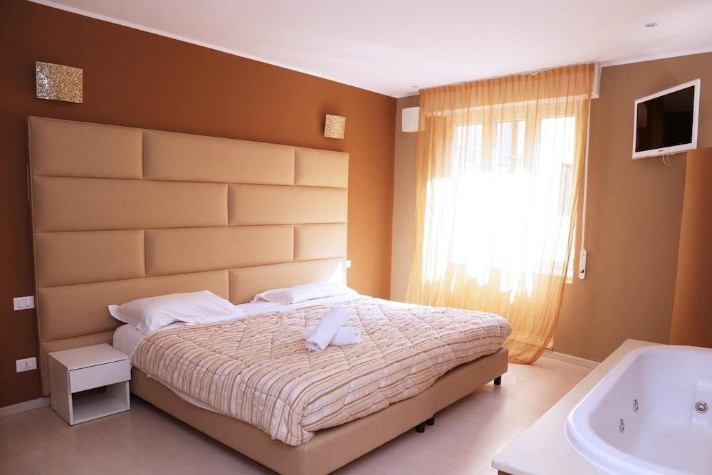 Hotel Globo Suite-Correnti Hotels Sanremo Esterno foto